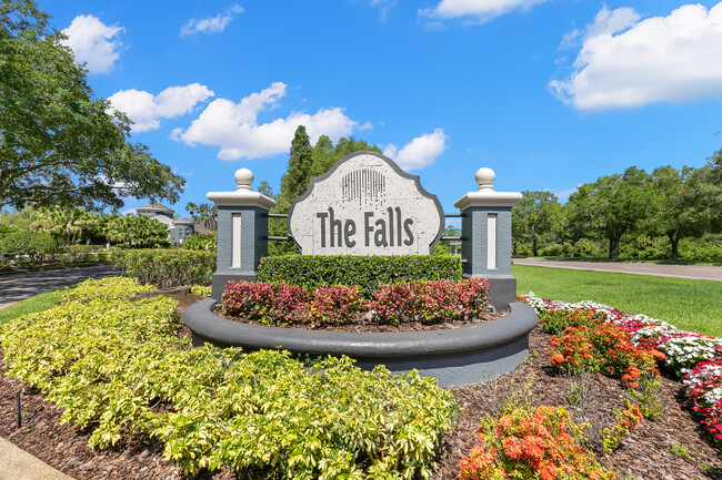 Building Photo - The Falls at New Tampa