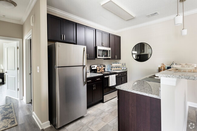 2BR, 2BA - 1,139SF - Kitchen - Palisades at Langley Pond