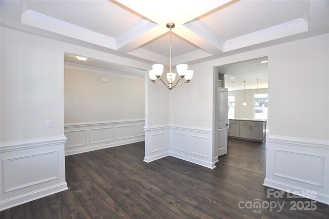 Foto del edificio - 8007 Oakmere Rd