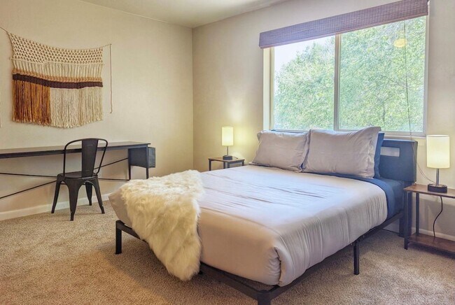 Foto del edificio - 1352 Talley Cir