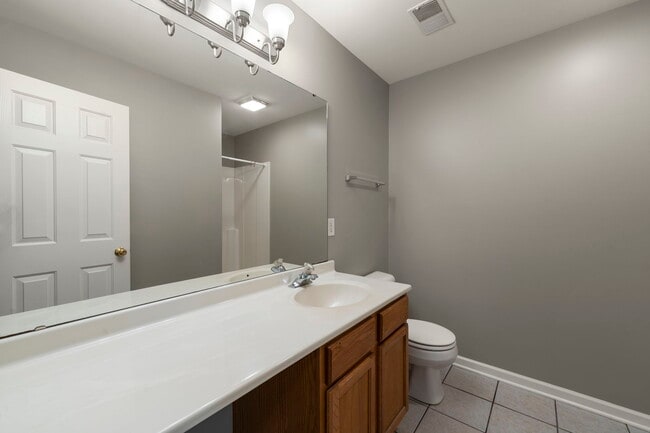 Foto del edificio - 1493 Stonefield Dr