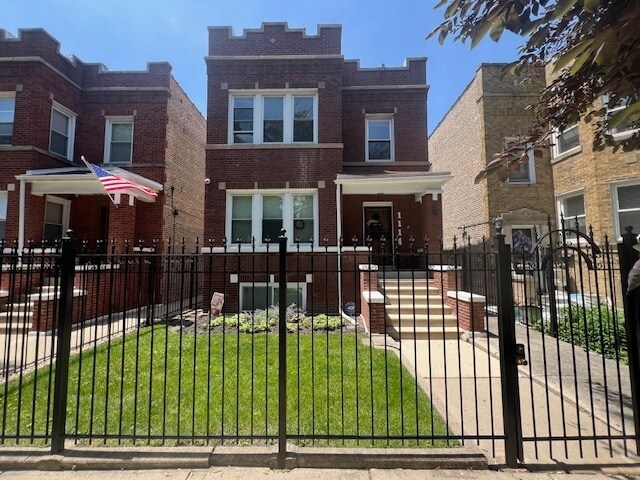 Primary Photo - 1114 S Monitor Ave