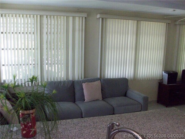 Foto del edificio - 5039 NW 42nd St