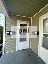 Building Photo - 321 A St