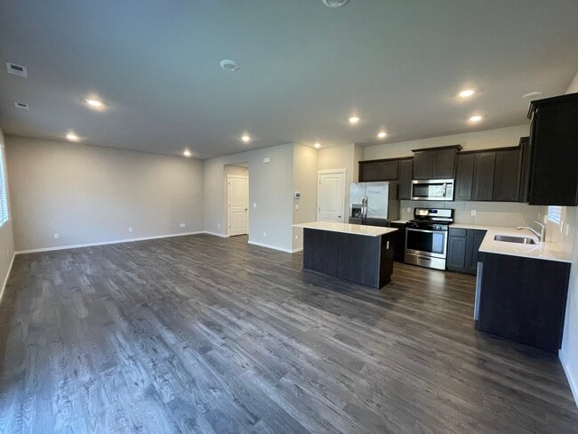 Open floor plan - 5746 Waverly Rd SW