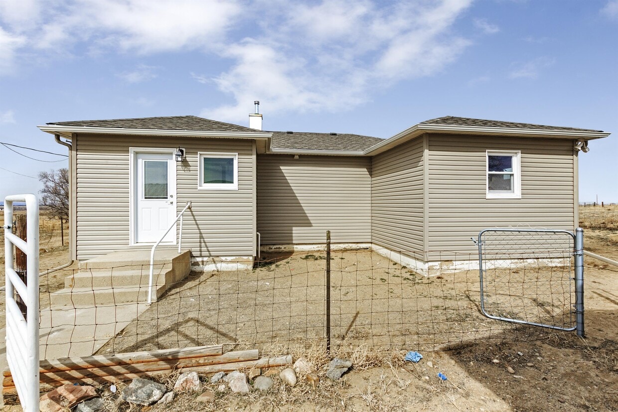 Photo - 1 Co Rd 26 (Longmont, CO)