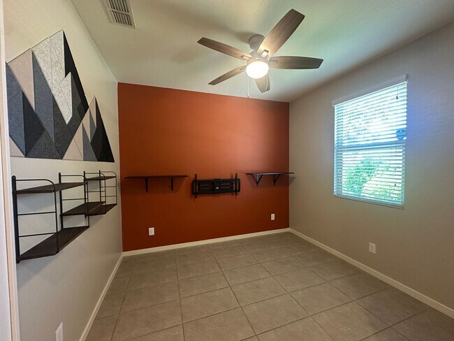 Foto del edificio - Single Level Home with Split Floor Plan, D...