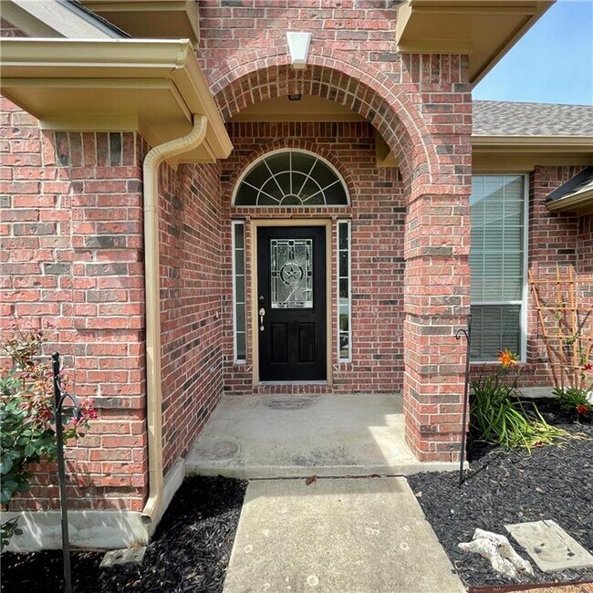 Foto del edificio - 2605 Shanty Creek Pl