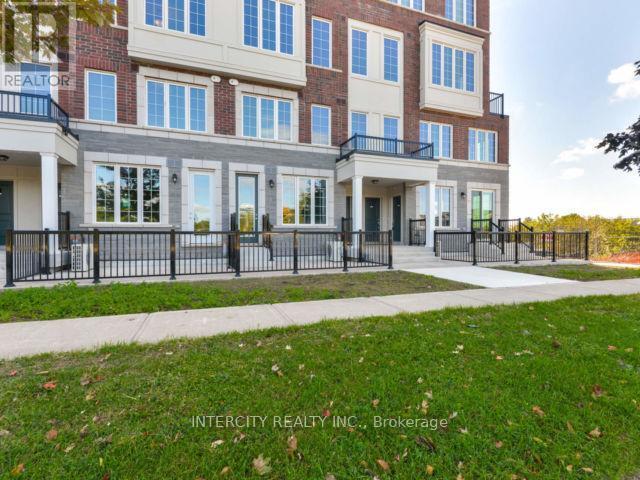 Building Photo - 2205-2205 Lillykin St
