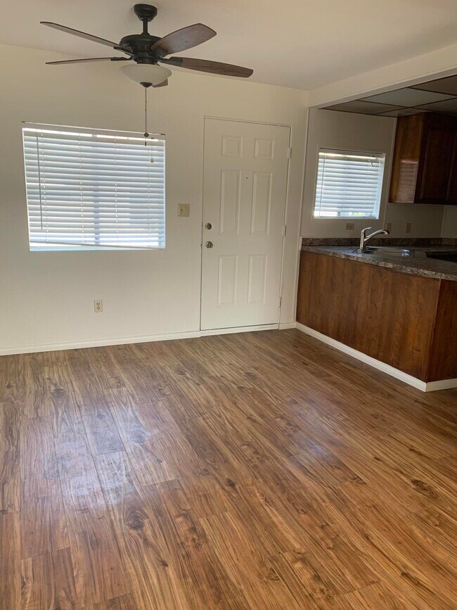 Building Photo - 40225-225 Harris Ln