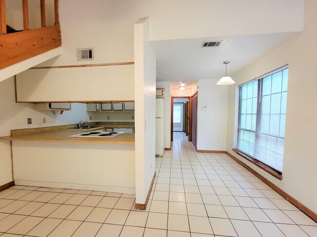 Building Photo - 326 Hayden Rd
