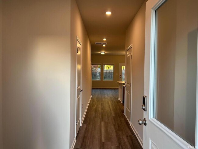 Foto del edificio - 926 Clearhaven Ln