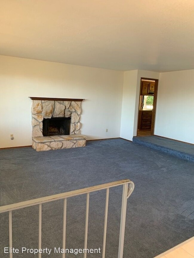 Building Photo - 3 br, 2 bath House - 3478 NW Maxine Cirlce