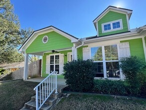 Building Photo - 2300 Airline Dr