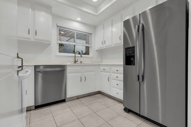 Foto del edificio - 2370 Via Mariposa W