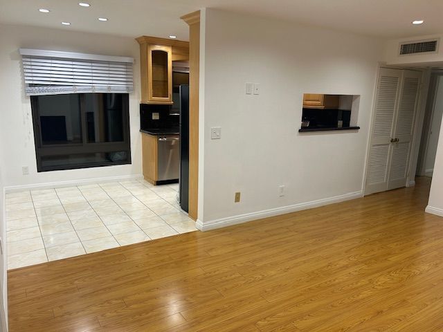 Building Photo - 4000 W Victory Blvd