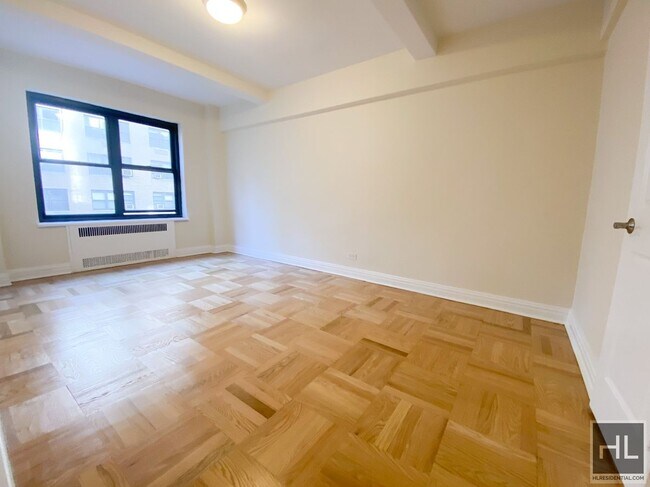 Foto del edificio - EAST 56 STREET