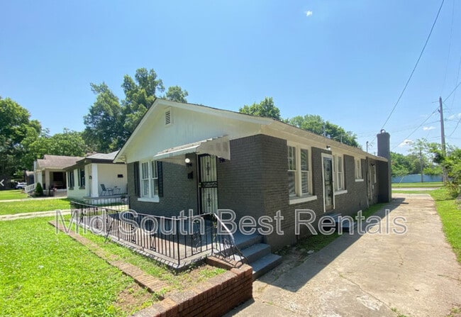 Building Photo - 3515 Carnes Ave