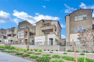 Building Photo - 1749 S Desert Foothills Dr