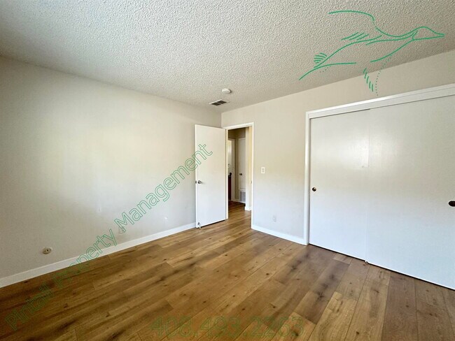 Foto del edificio - 978 Westlynn Way