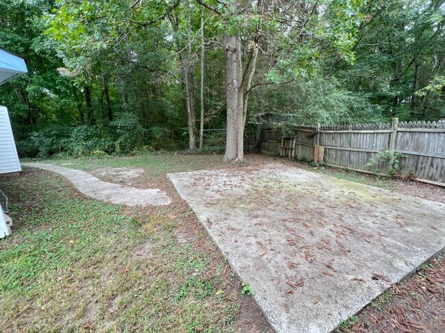 Foto del edificio - Three Bedroom Ranch Home