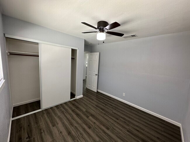 Foto del edificio - 13260 Kiowa Rd