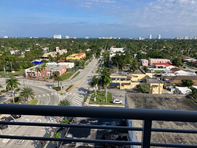 Foto del edificio - 1720 Harrison St