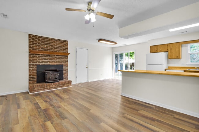 Building Photo - 120 Tar Heel Dr