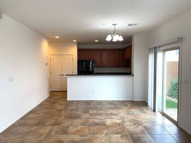 Foto del edificio - 7752 Broadloom Ct
