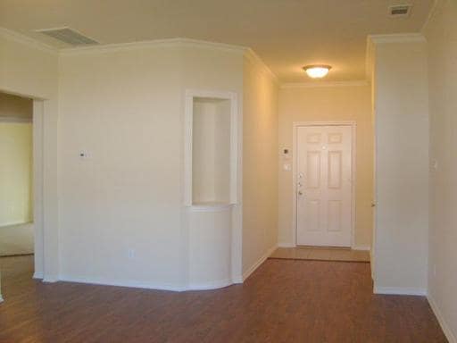 Building Photo - 815 Nandina Way
