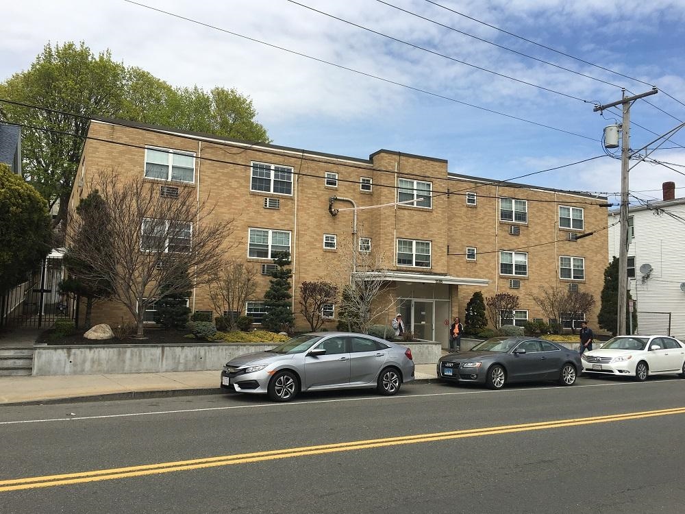 Building Photo - Chelsea Street Apartments