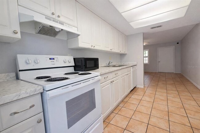 Foto del edificio - 3201 Dryer Ave