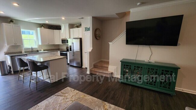 Foto del edificio - 322 Hunt Glenn Ct