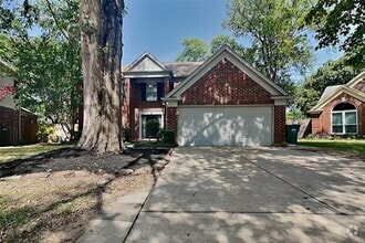 Building Photo - 5 Regency Ct