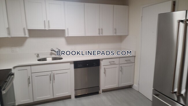 Foto del edificio - 110 Babcock St