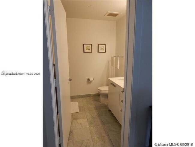 Building Photo - 1050 Brickell Ave