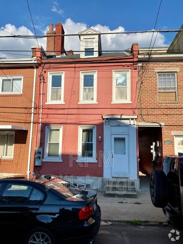 Building Photo - 109 S 13th St