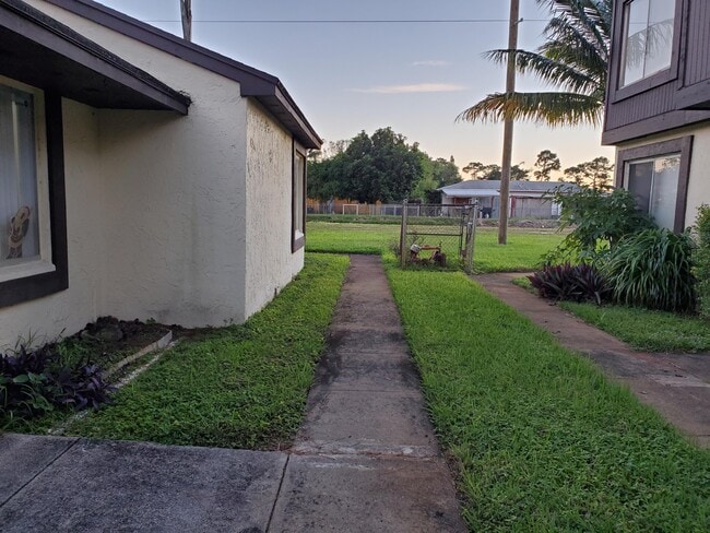 Building Photo - 5324 Bosque Ln