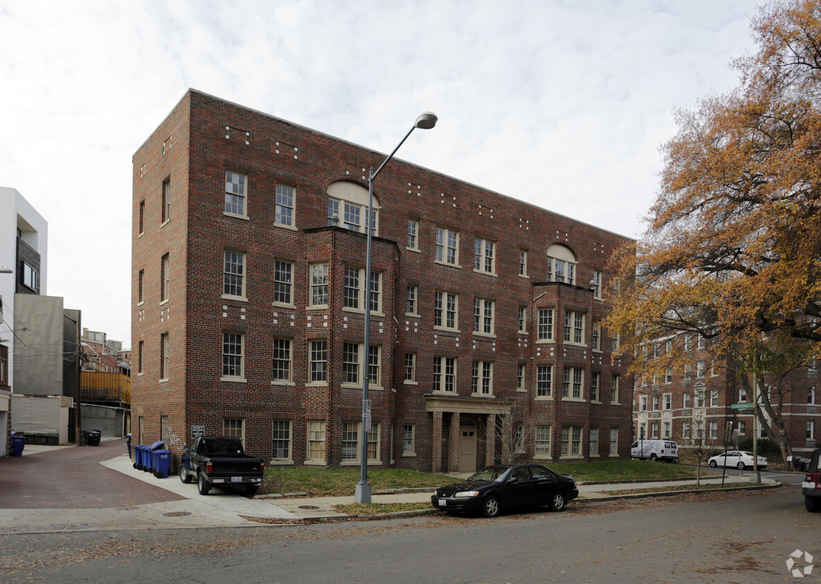 2920 Ontario Rd NW - Adams Morgan Mount Pleasant