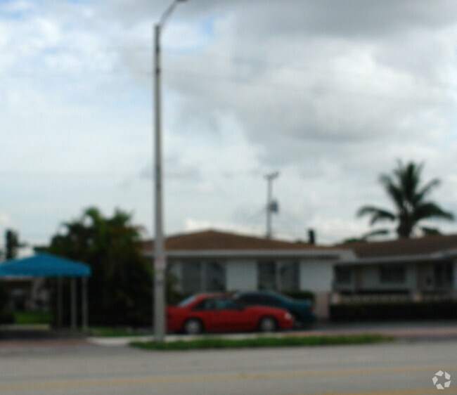 Building Photo - Saba Apartments