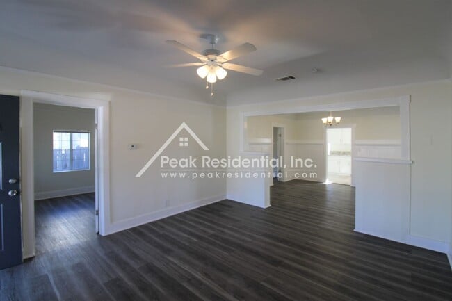 Photo - Updated 3bd/2ba North Sacramento House With Large Fenced Yard- Must See!