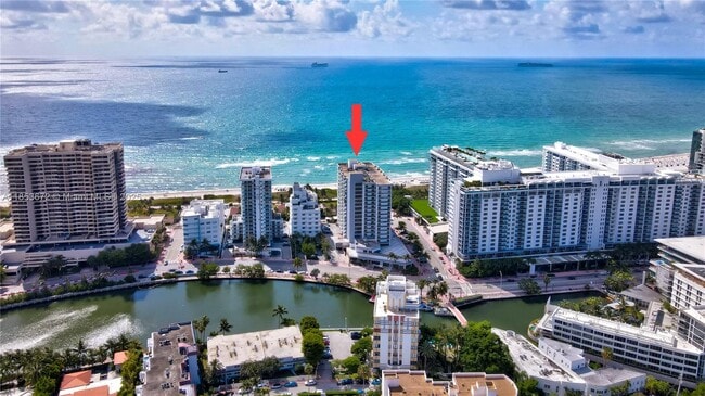 Foto del edificio - 2401 Collins Ave