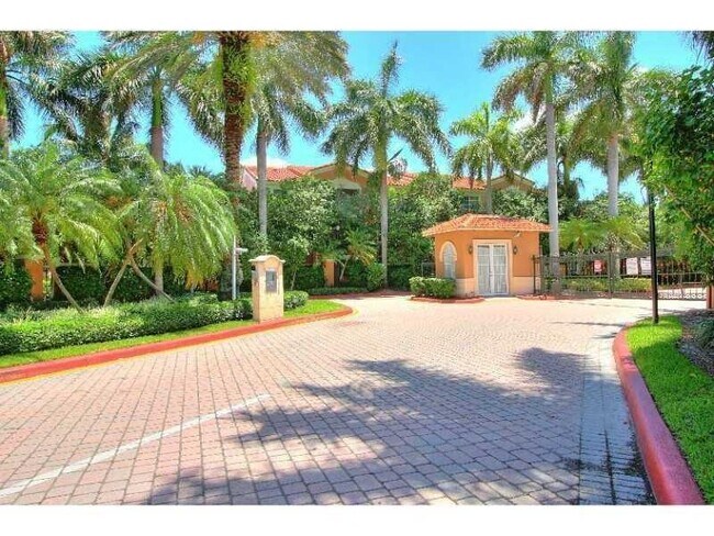 Foto del edificio - 4836 N State Rd 7