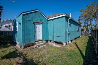 Building Photo - 1509 J H Clouser St