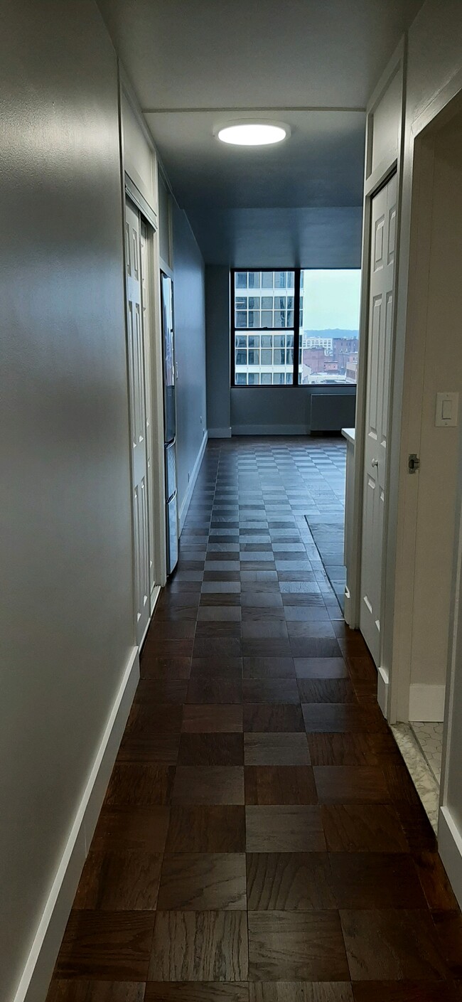 Building Photo - 112 Washington Plz