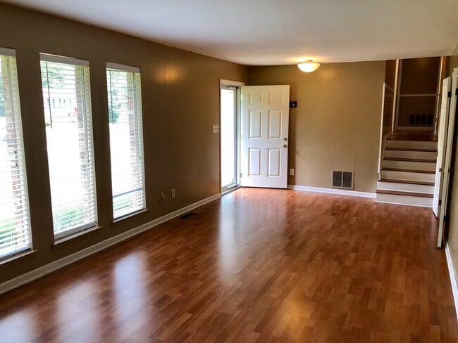 Building Photo - Great Home for Rent in Pelham! Available t...