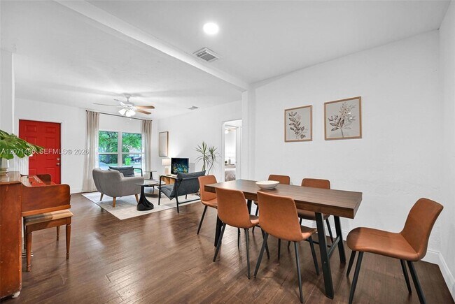 Foto del edificio - 370 NE 87th St