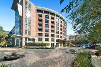 Building Photo - 1901 Post Oak Blvd