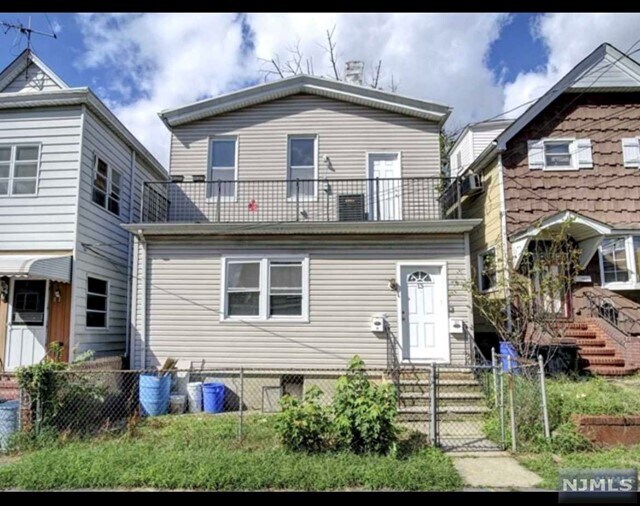 13 Washington, Garfield, NJ 07026 Townhome Rentals in Garfield NJ