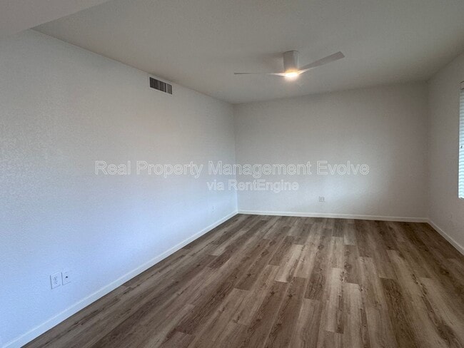 Building Photo - 4428 E Joan De Arc Ave